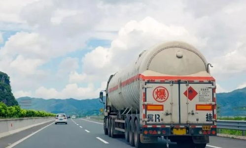 交通部、商務(wù)部新政策出臺(tái)，道路貨運(yùn)行業(yè)迎來(lái)重大利好
